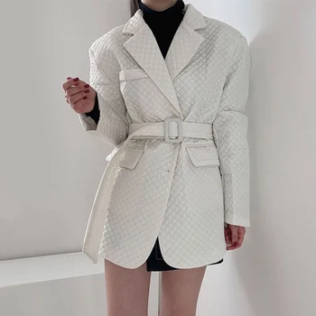 2021 נשים סתיו חורף מעיל גיאומטרי תלת-מימדי יהלומים רופף החליפה רטרו דש בטנת כותנה מעיל עם חגורה